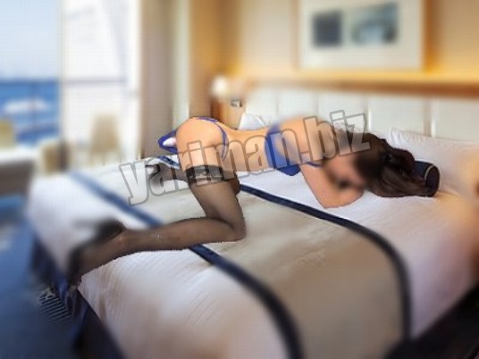 キャバ嬢ののぞみちゃんに巨大バイブを挿入